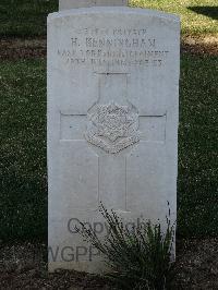 Salonika (Lembet Road) Military Cemetery - Kenningham, H